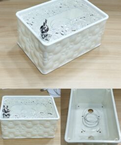 Tissue holder plastic merterial