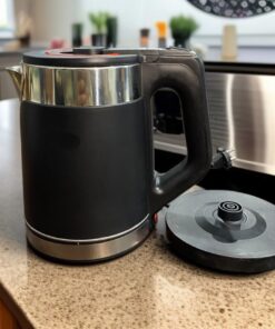 Silver criest kettle    2 L Electric kettle